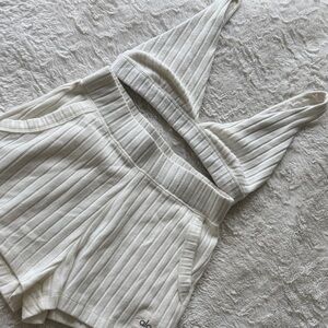 Alo Yoga Cream Ribbed top